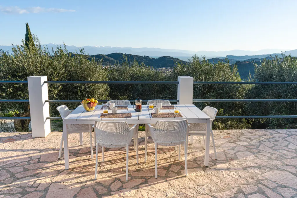 Hotel Of 380 M² In Corfu
