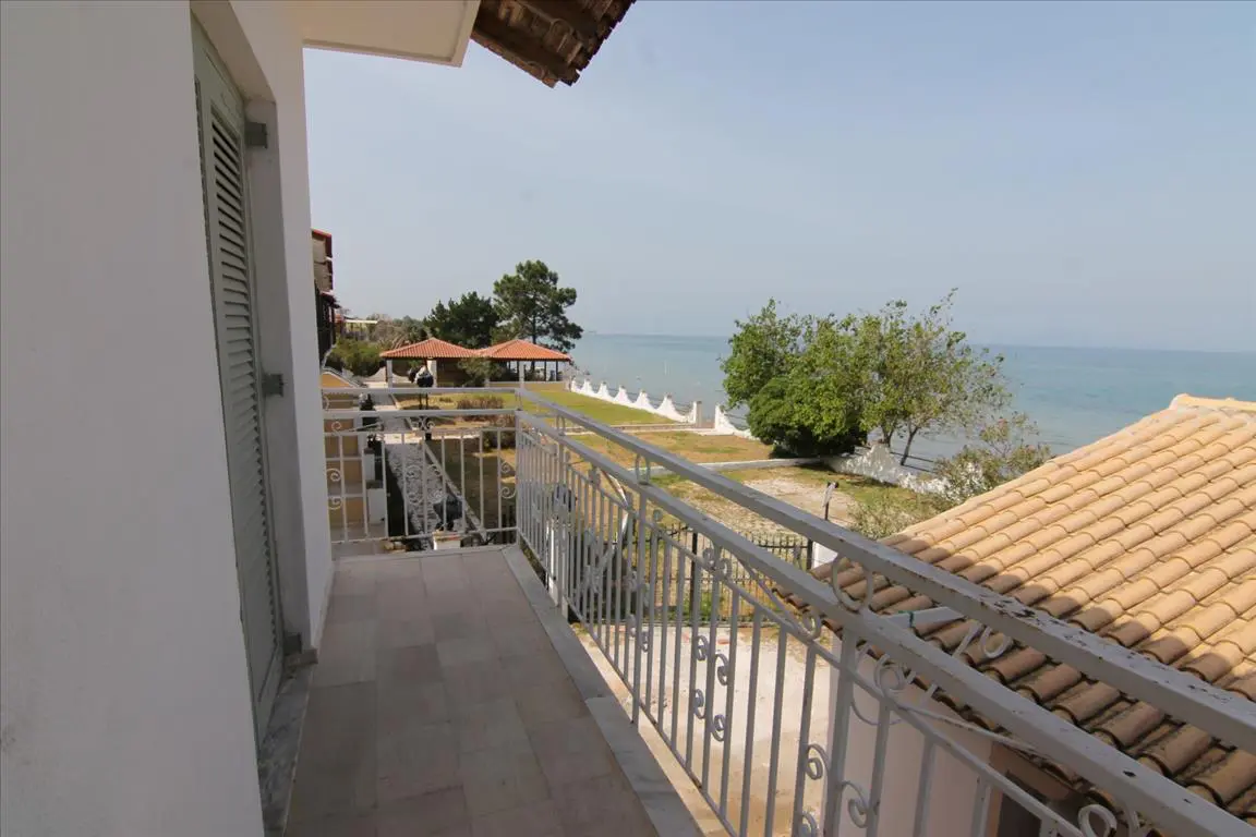 Hotel Of 260 M² With Rooms In Corfu