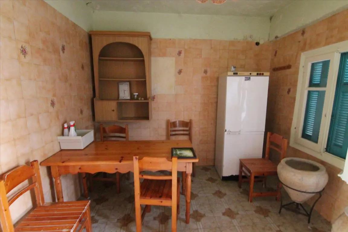 Hotel Of 260 M² With Rooms In Corfu