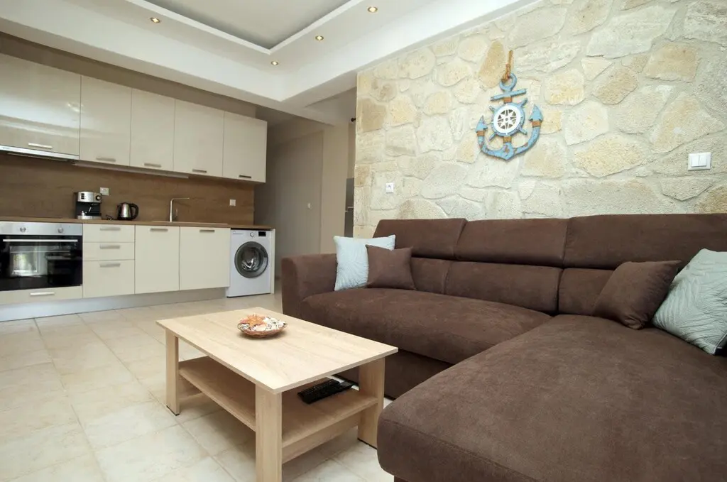3-bedroom Flat In Kassandra, Greece (90 M²)