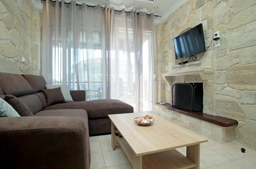 3-bedroom Flat In Kassandra, Greece (90 M²)