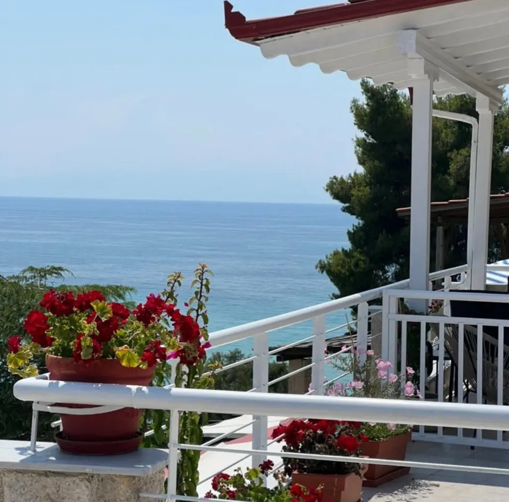 3-bedroom Flat In Kassandra, Greece (90 M²)