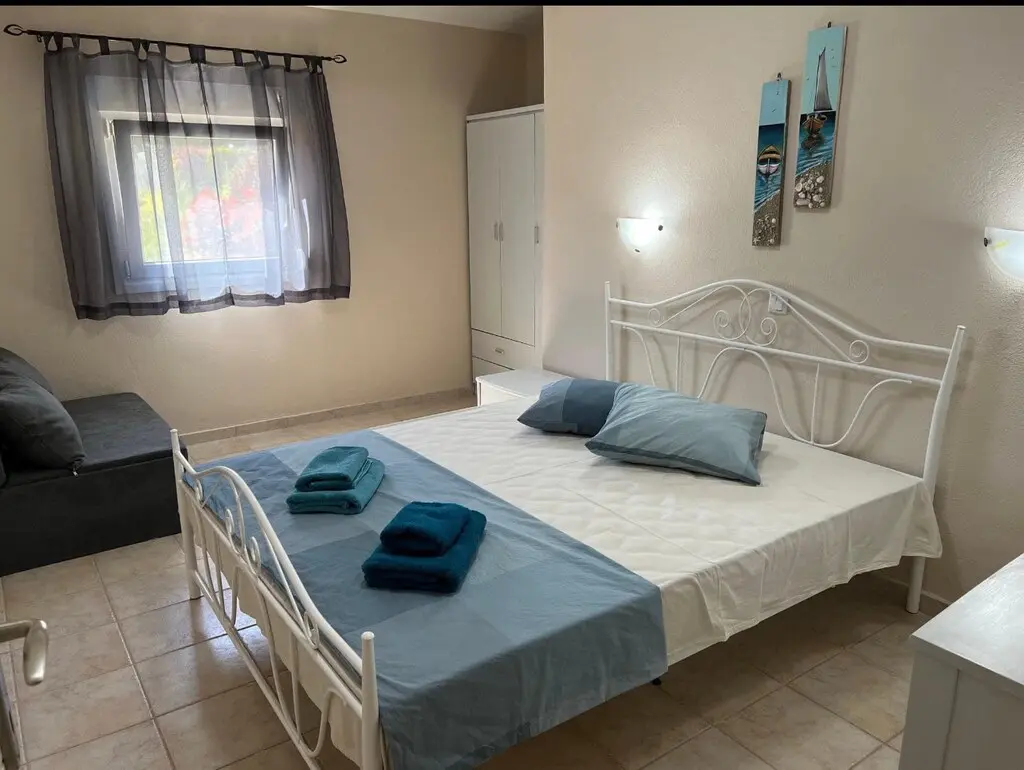 3-bedroom Flat In Kassandra, Greece (90 M²)