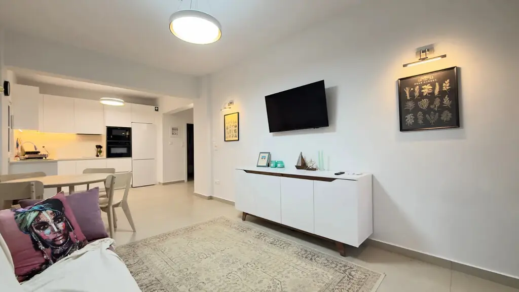 Flat Of 54 M² In Athens