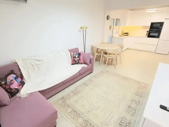 1-bedroom Flat In Alimos, Greece (54 M²)