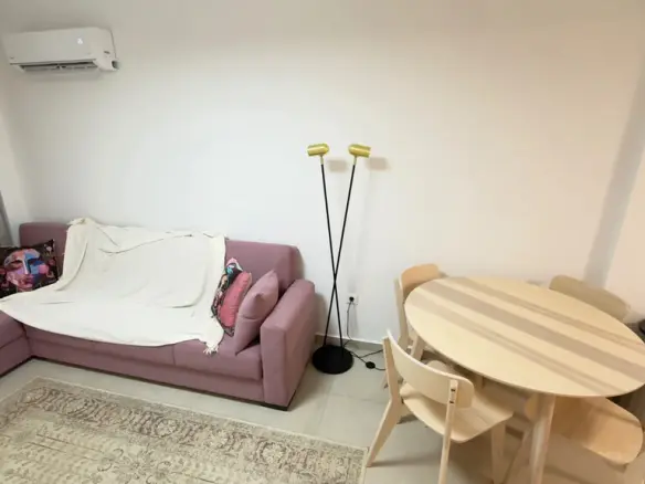 1-bedroom Flat In Alimos, Greece (54 M²)