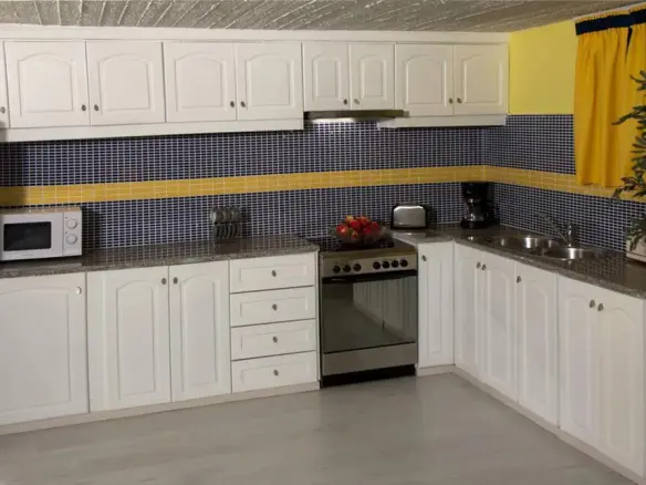 8-bedroom Detached House In Rafina, Greece (370 M²)