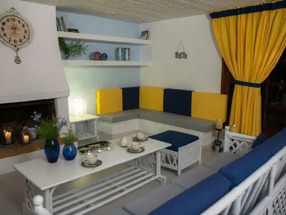 Detached House Of 370 M² In Attica