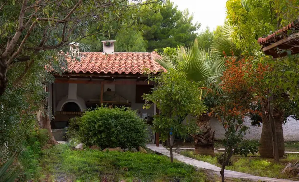 Detached House Of 370 M² In Attica