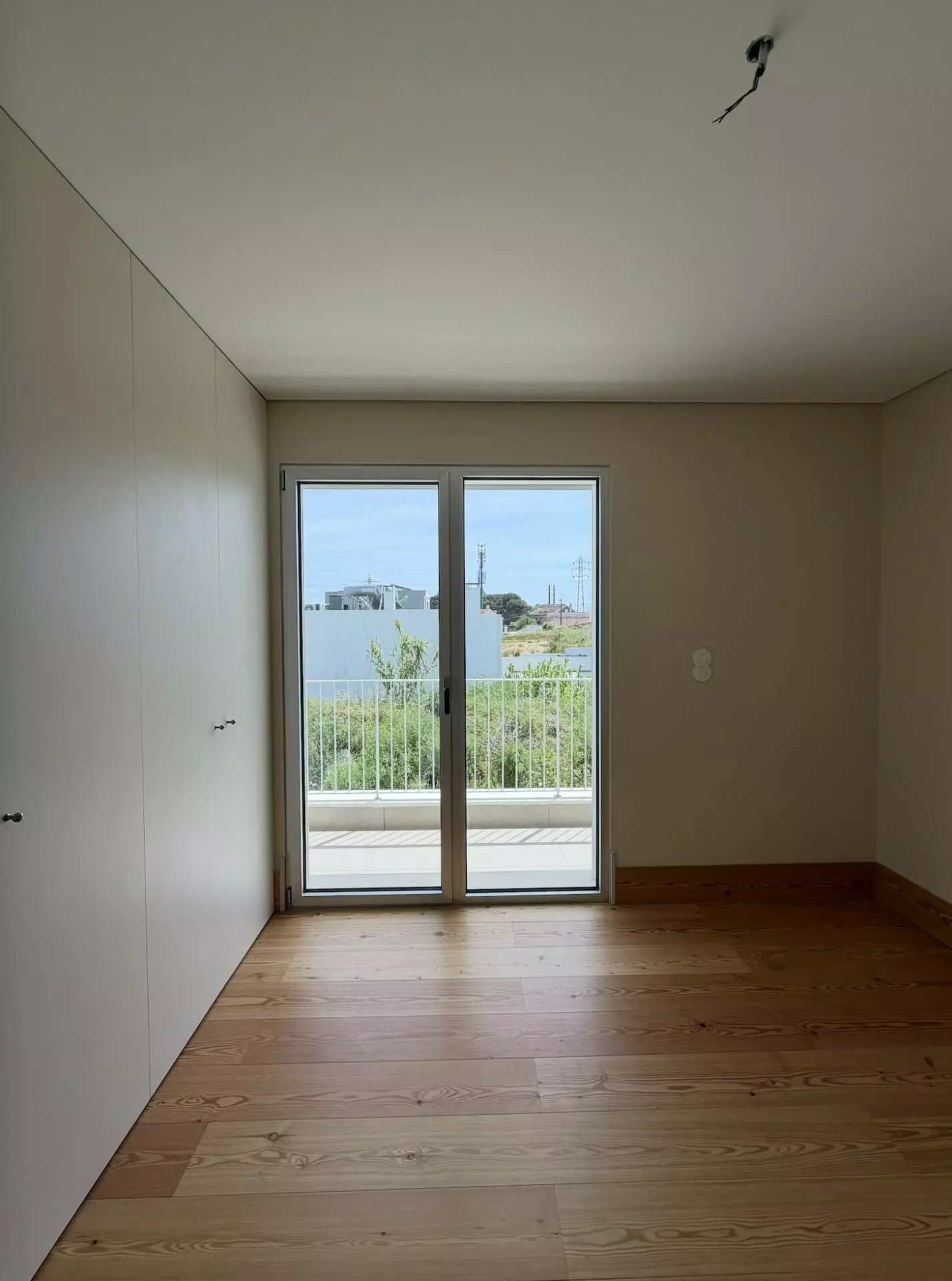 House With 3 Floors T4 + 1 Almada /portugal