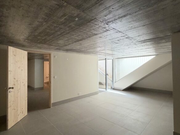 House With 3 Floors T4 + 1 Almada /portugal