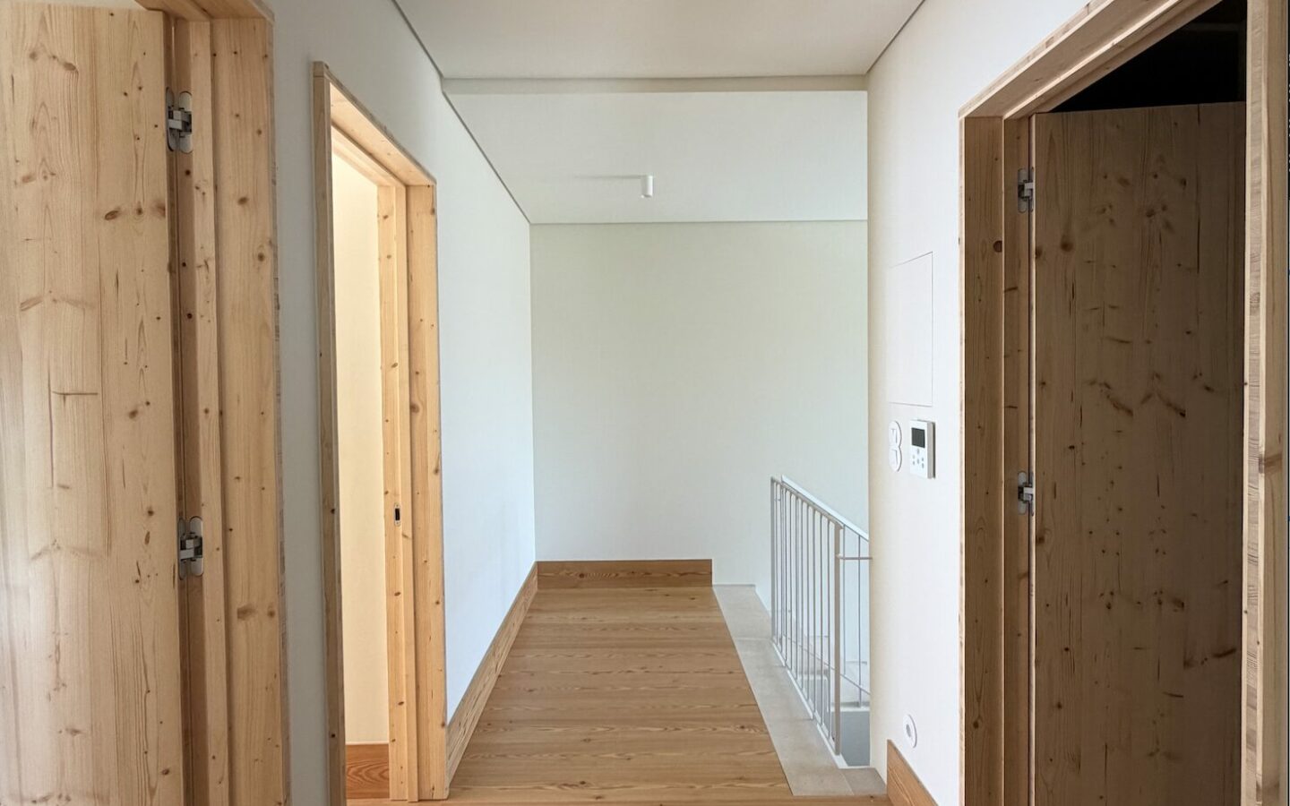 House With 3 Floors T4 + 1 Almada /portugal