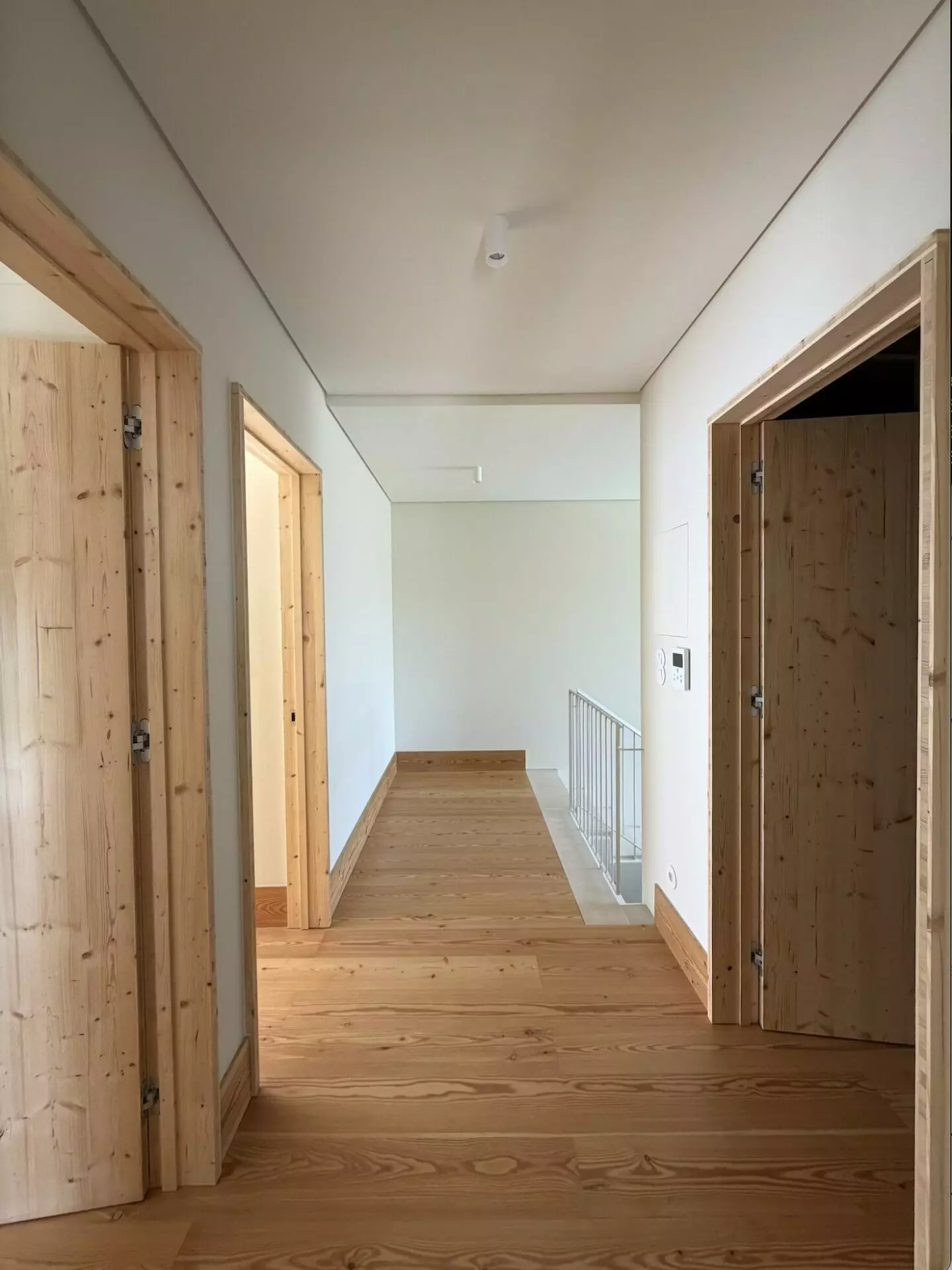 House With 3 Floors T4 + 1 Almada /portugal