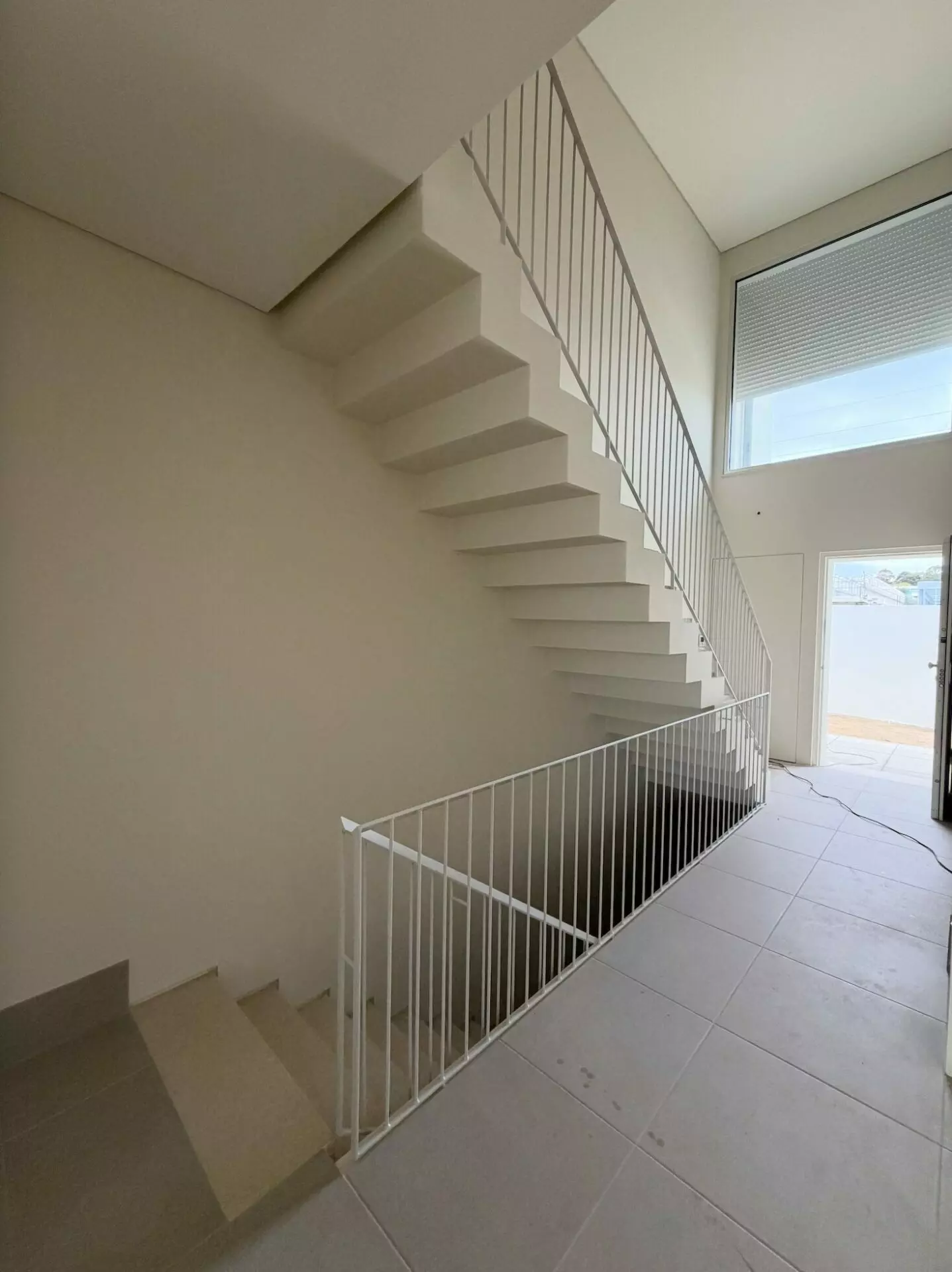 House With 3 Floors T4 + 1 Almada /portugal