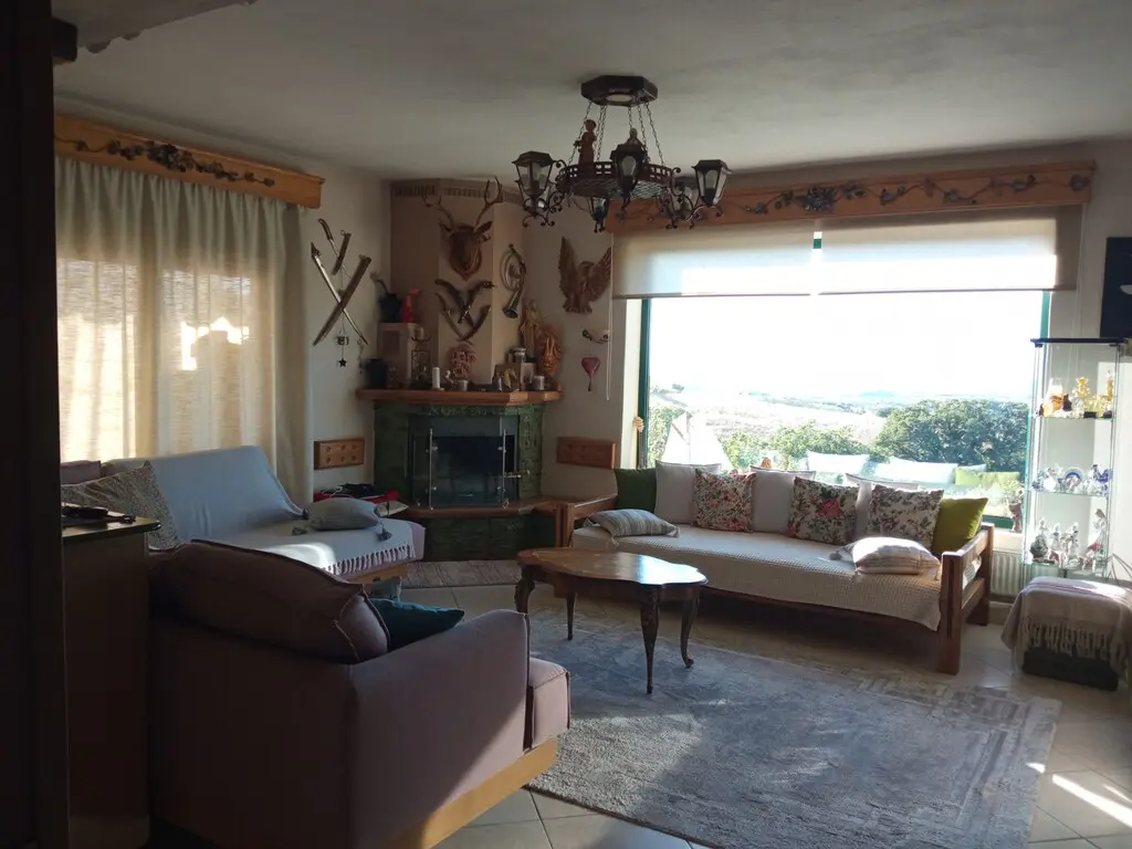 Detached House Of 240 M² In The Suburbs Of Thessaloniki