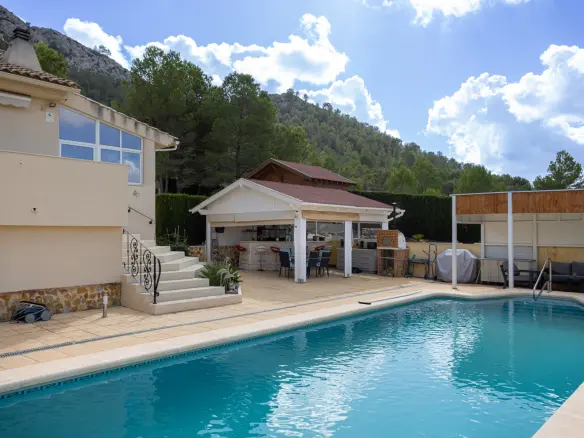 4-bedroom Detached Villa In La Zarza, Spain (134 M²)