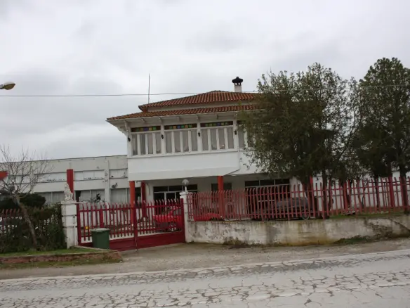 Building In Lagkadas, Greece (1.700 M²)