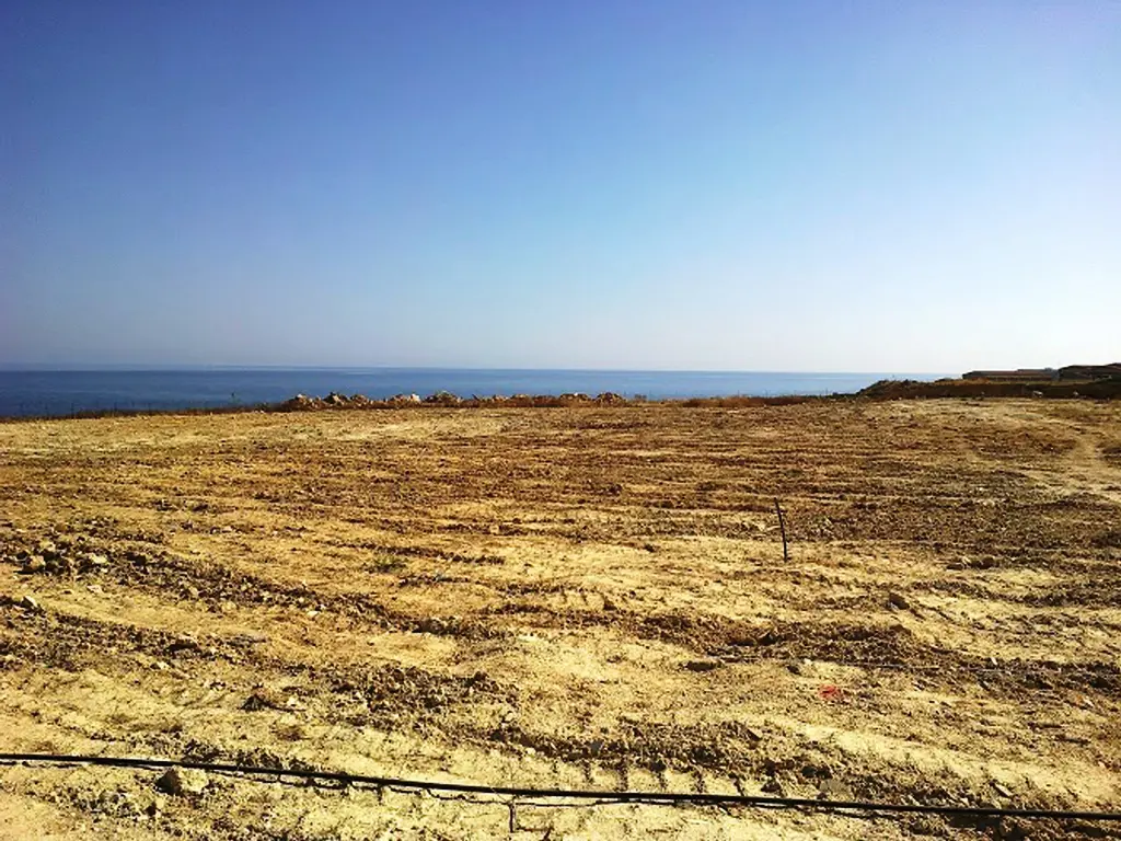 Land Of 39030 M² In Crete