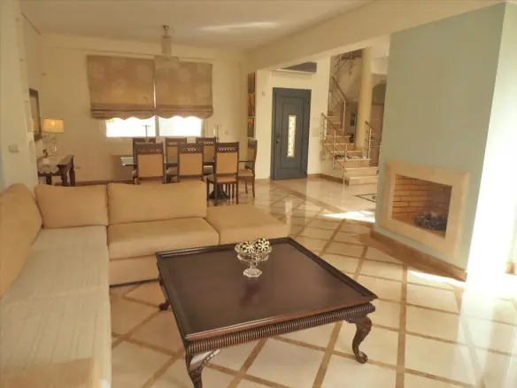 4-bedroom Villa In Markopoulo, Greece (385 M²)