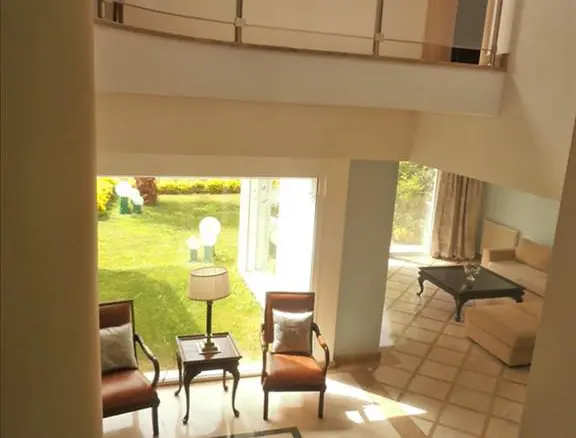 4-bedroom Villa In Markopoulo, Greece (385 M²)