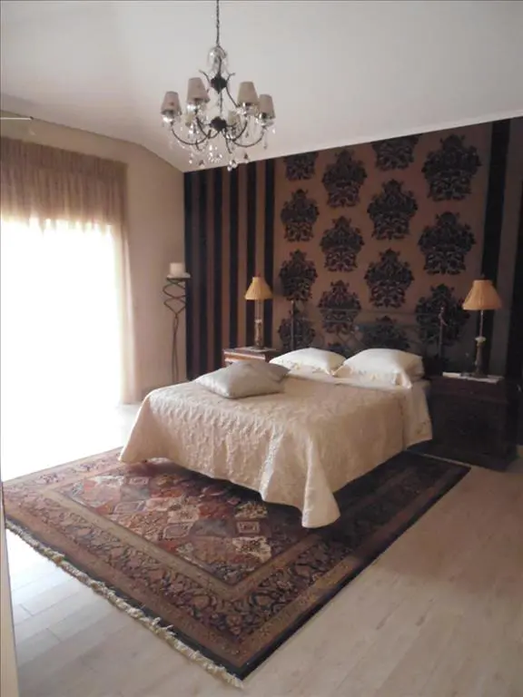 Villa Of 385 M² In Attica