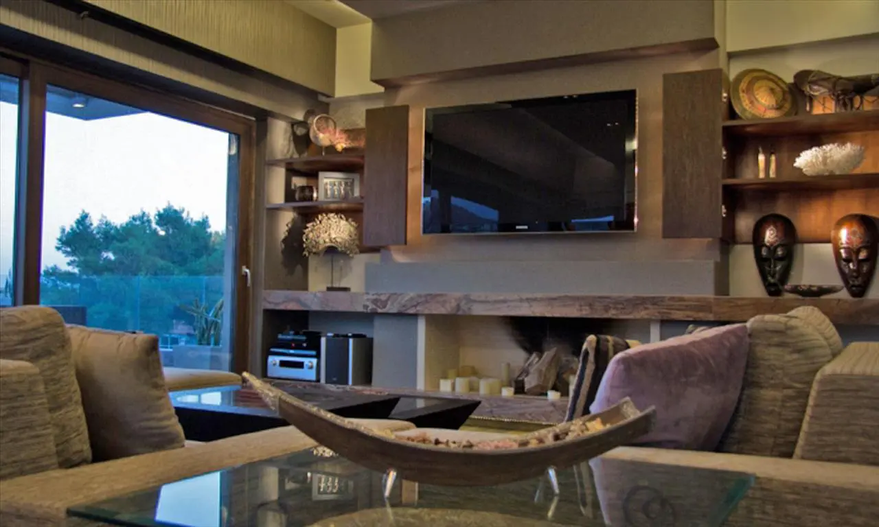 Villa Of 870 M² In Attica