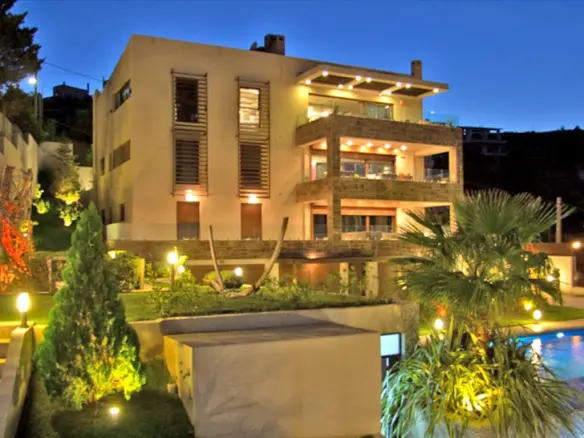Villa Of 870 M² In Attica