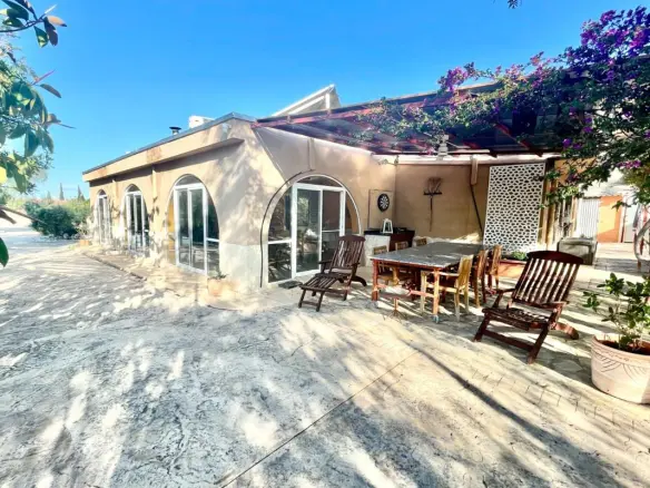 Country House Of 300 M² In Crevillent, Spain