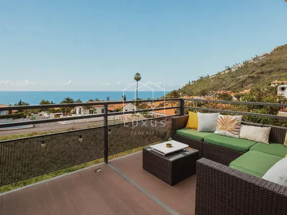 4-bedroom Villa In La Orotava, Spain (200 M²)