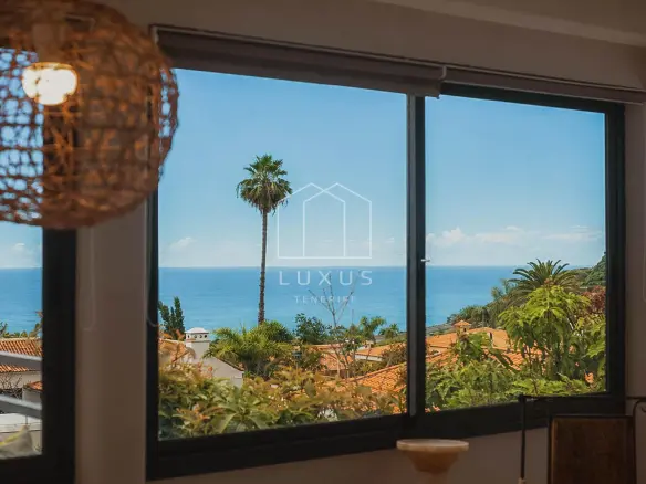 4-bedroom Villa In La Orotava, Spain (200 M²)