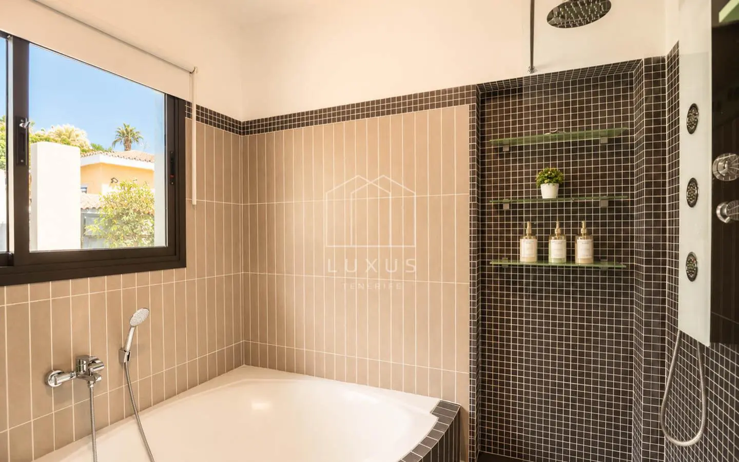 Villa Of 200 M² In La Orotava, Spain