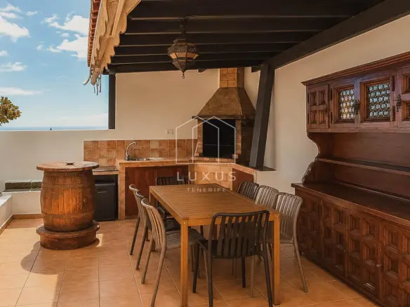4-bedroom Villa In La Orotava, Spain (200 M²)