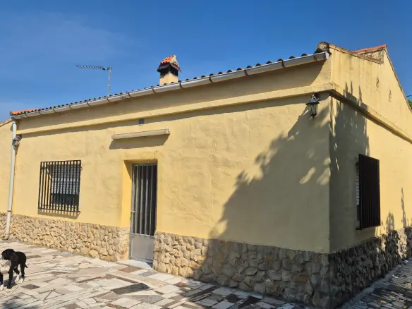 Villa Of 119 M² In Agullent