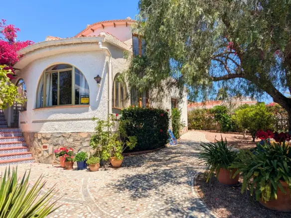 Detached Villa Of 214 M² In Ciudad Quesada, Spain