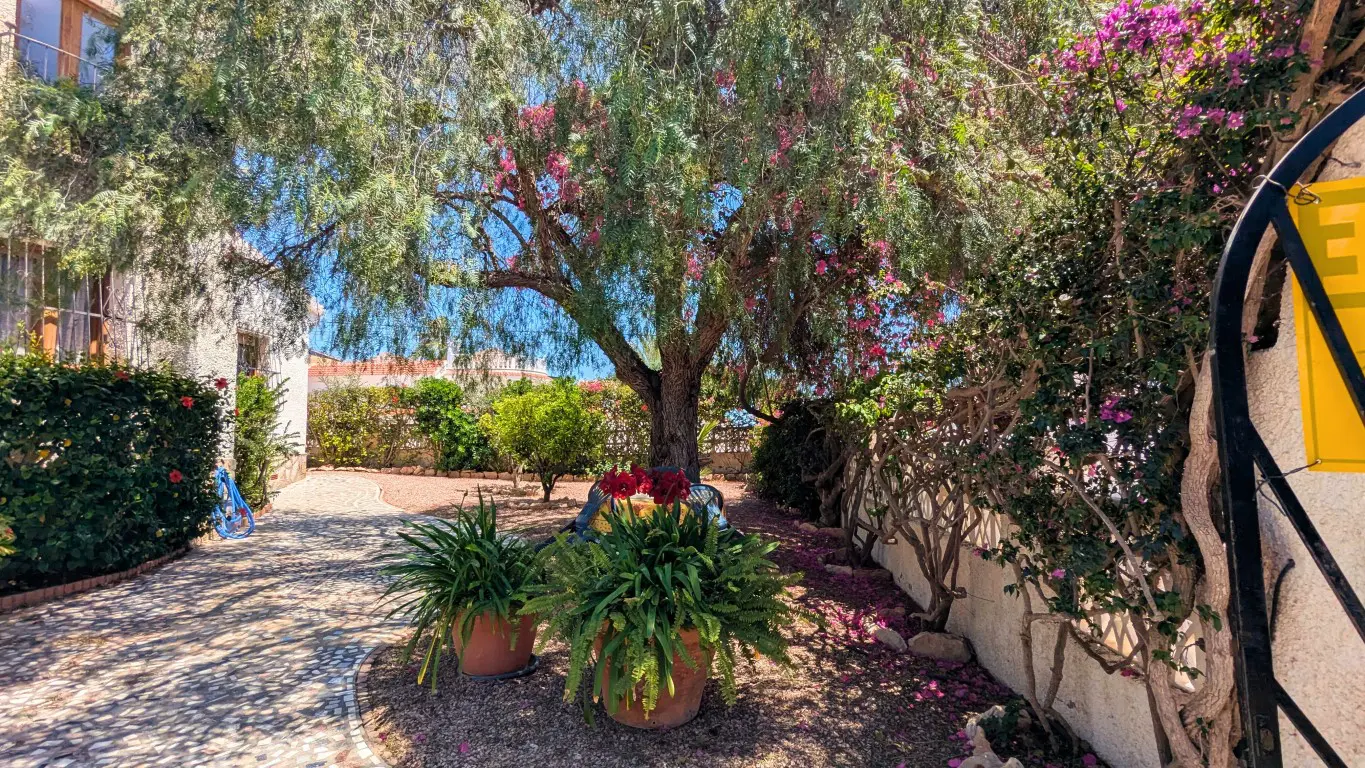 Detached Villa Of 214 M² In Ciudad Quesada, Spain