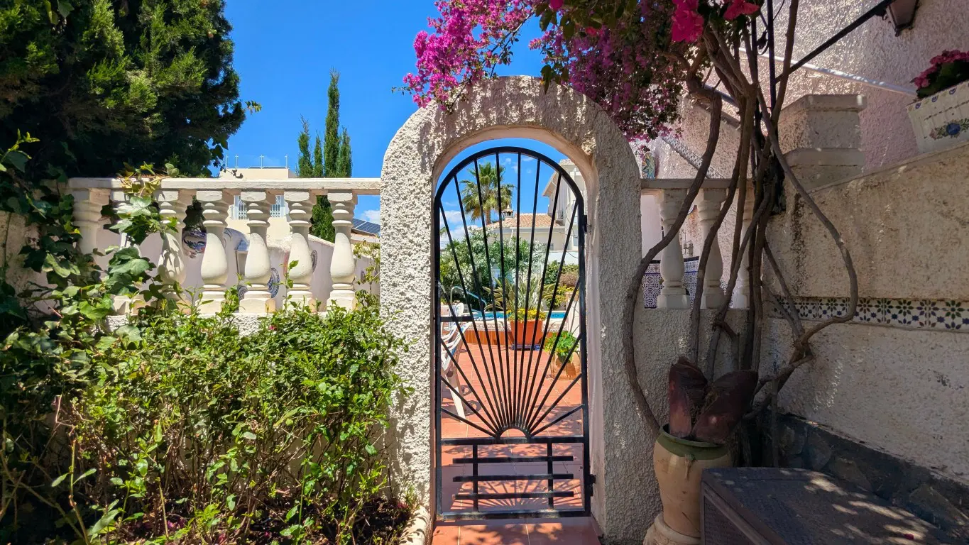 Detached Villa Of 214 M² In Ciudad Quesada, Spain