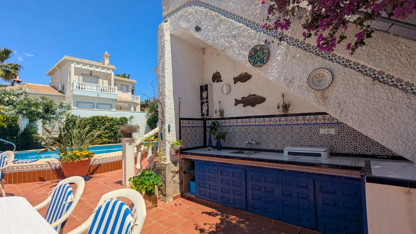 Detached Villa Of 214 M² In Ciudad Quesada, Spain