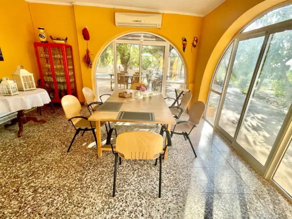 Country House Of 300 M² In Crevillent, Spain