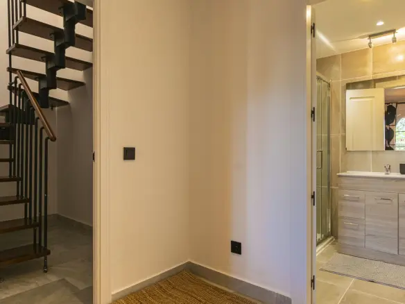 2-bedroom Property In Nueva Andalucía, Spain (100 M²)