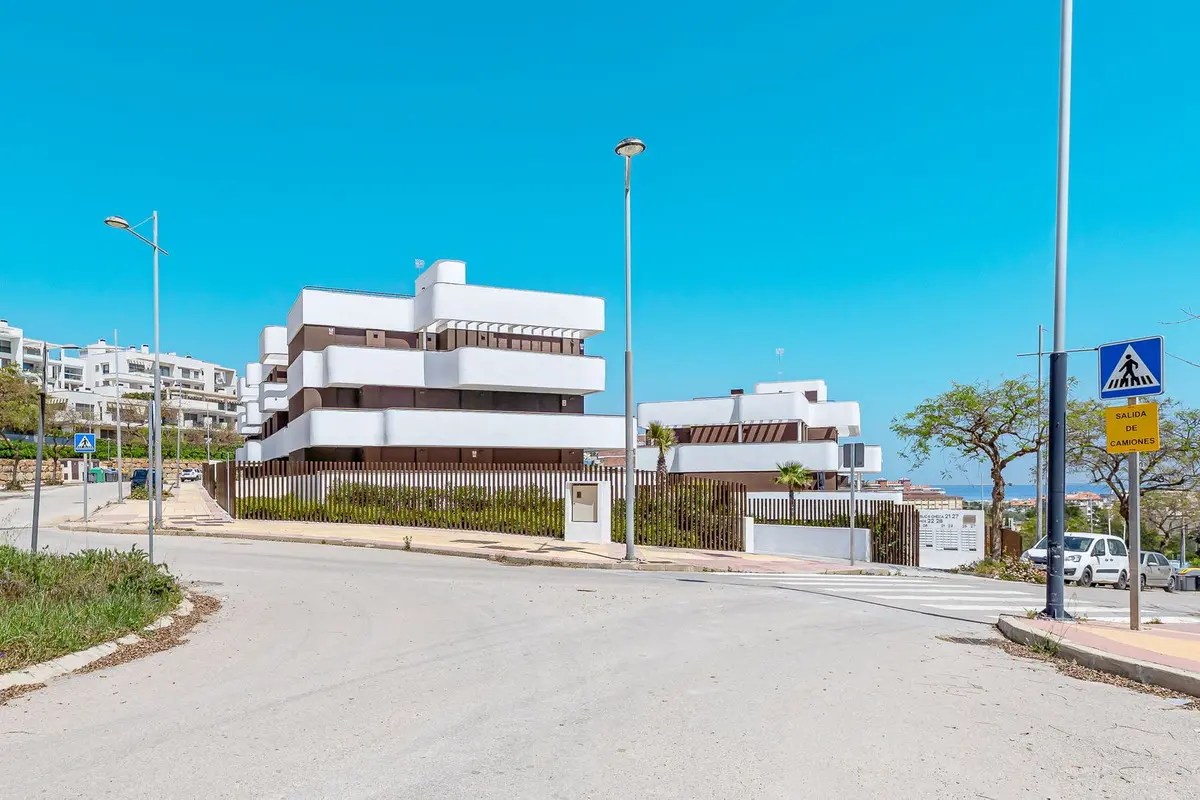Apartment Of 115 M² With Sea Views In Estepona, Málaga, Spain