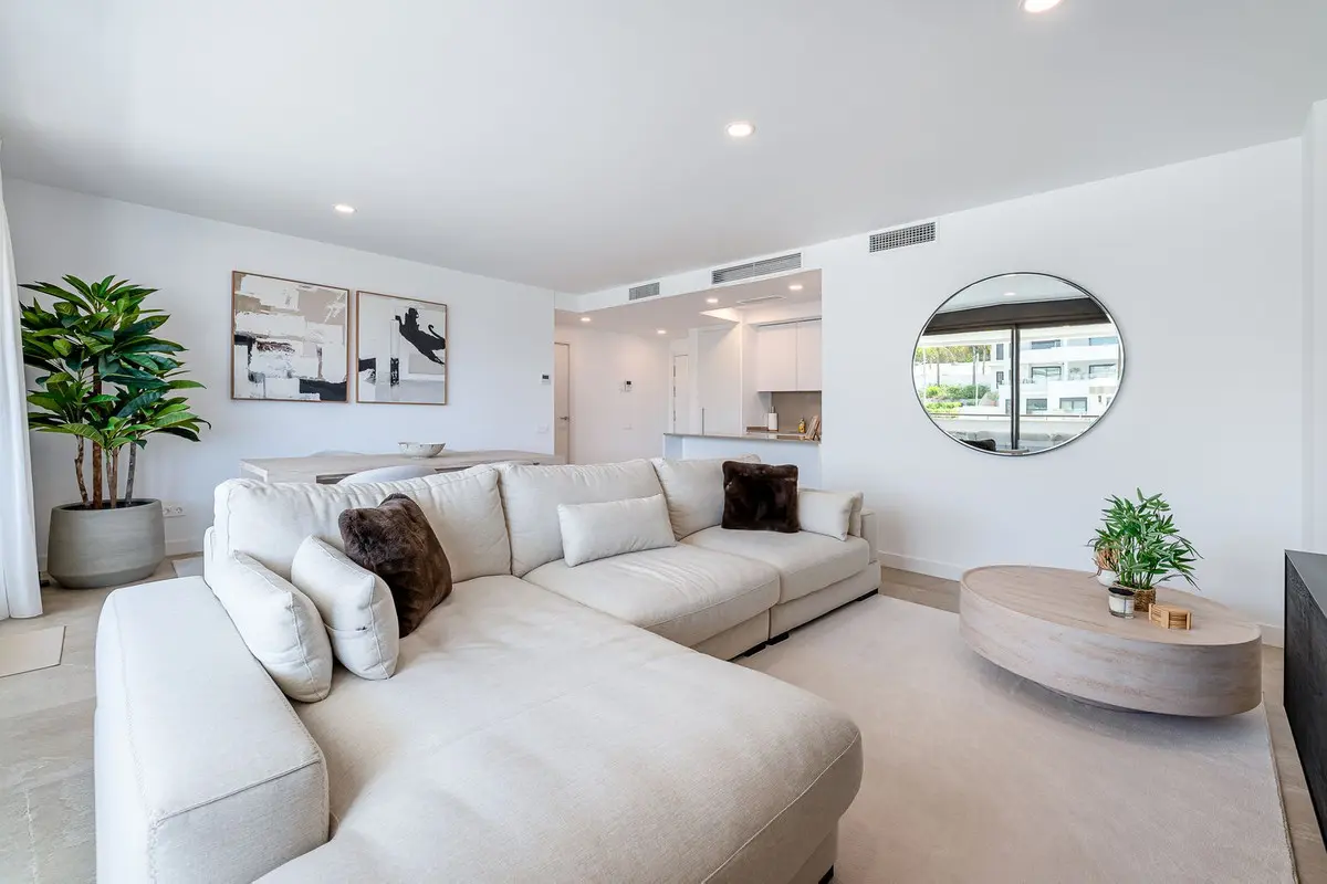 Apartment Of 115 M² With Sea Views In Estepona, Málaga, Spain