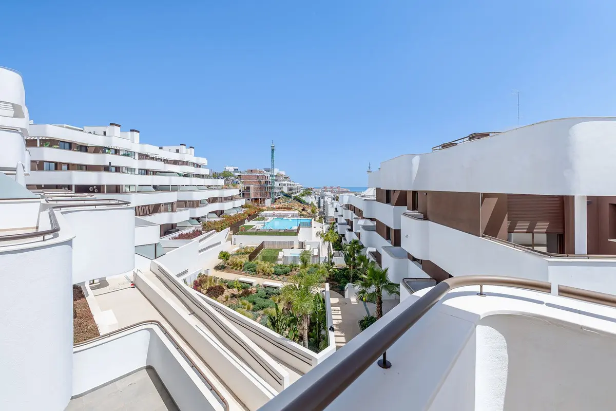 Apartment Of 115 M² With Sea Views In Estepona, Málaga, Spain
