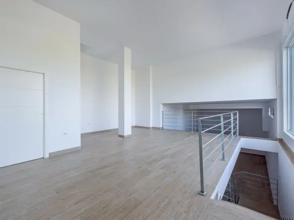 Property In Cancelada, Spain (174 M²)