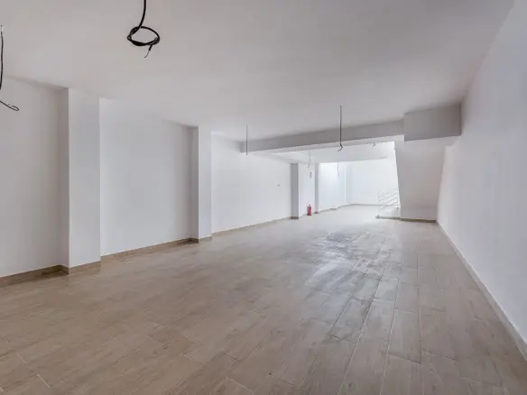 Property In Cancelada, Spain (174 M²)
