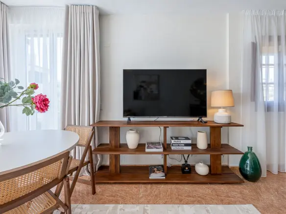 1-bedroom Property In La Duquesa, Spain (57 M²)