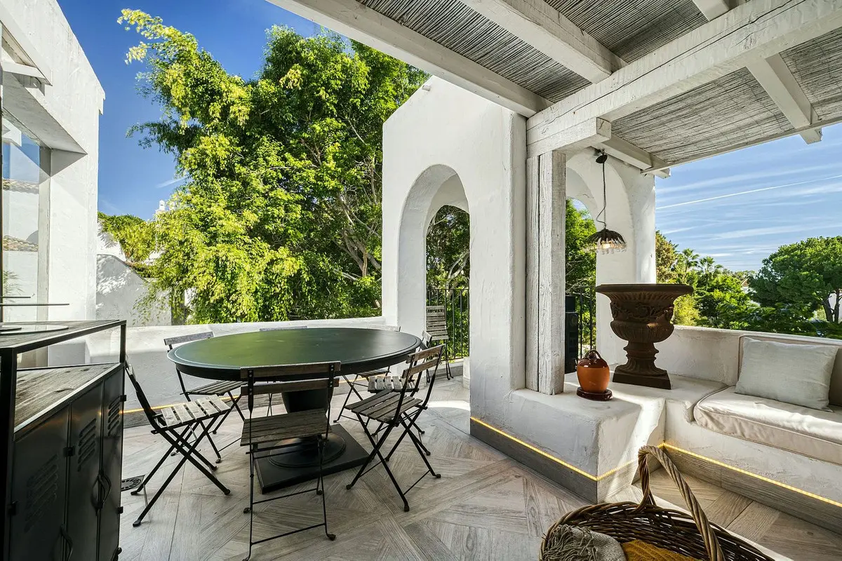 Renovated Villa With Garden In Guadalmina Baja, Málaga
