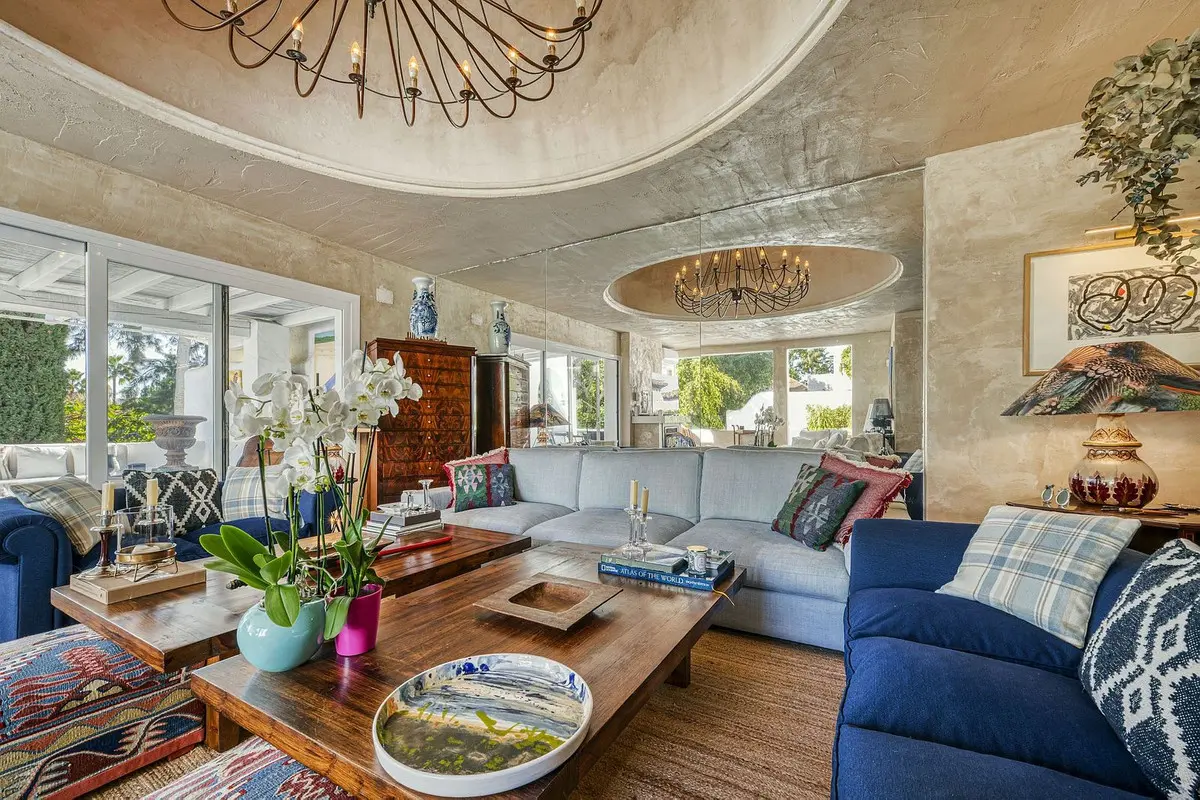 Renovated Villa With Garden In Guadalmina Baja, Málaga