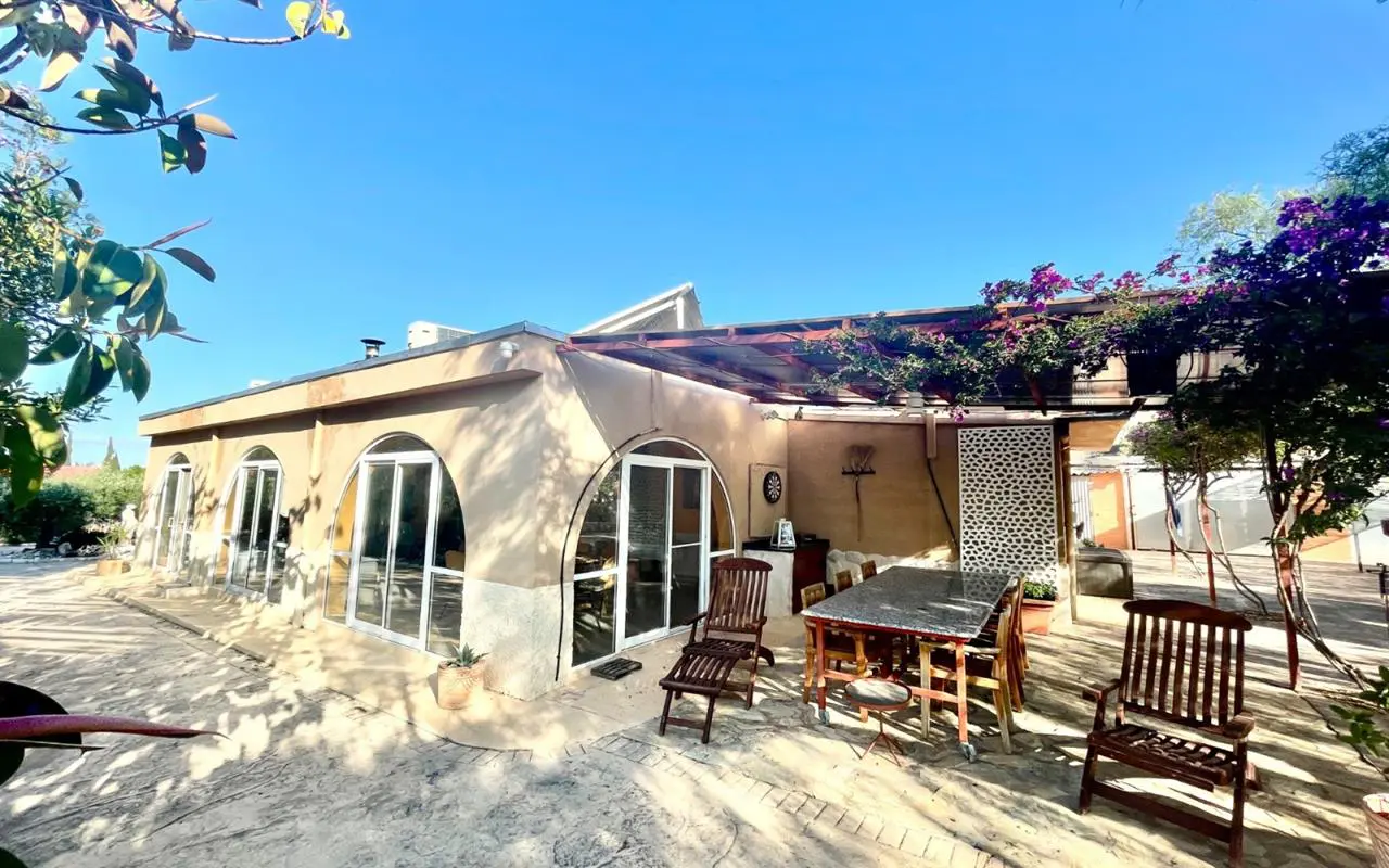 Country House Of 300 M² In Crevillent, Spain