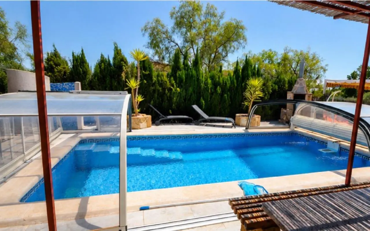 Country House Of 300 M² In Crevillent, Spain