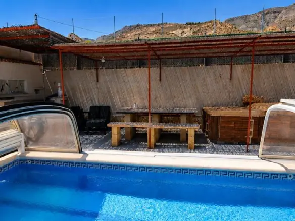 Country House Of 300 M² In Crevillent, Spain